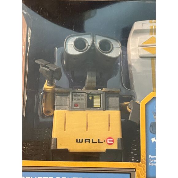 Vintage Disney Pixar Wall-E Remote Control Robot Think Way Boxed Excellent - Picture 9 of 10